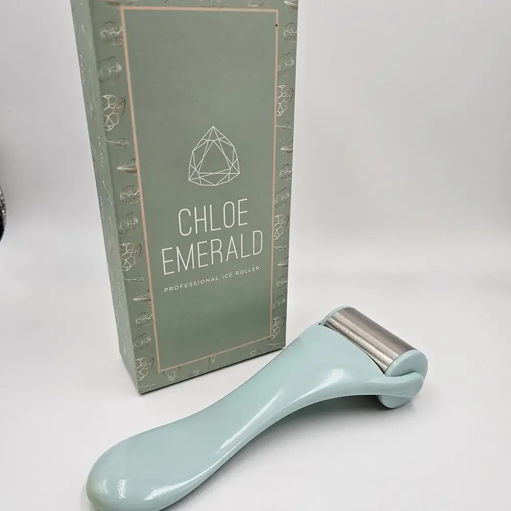 NEW in box‎ unused Chloe Emerald Cold Therapy Professional Ice Roller $26 Msrp